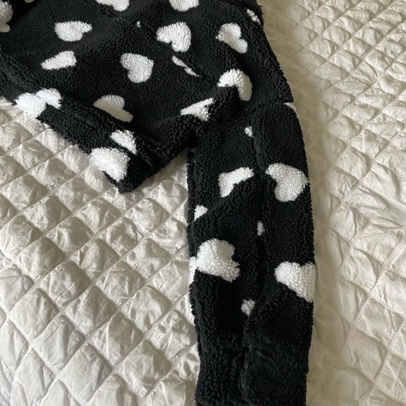 Beach Riot Devin Sherpa heart fuzzy crop jacket - Picture 15 of 16